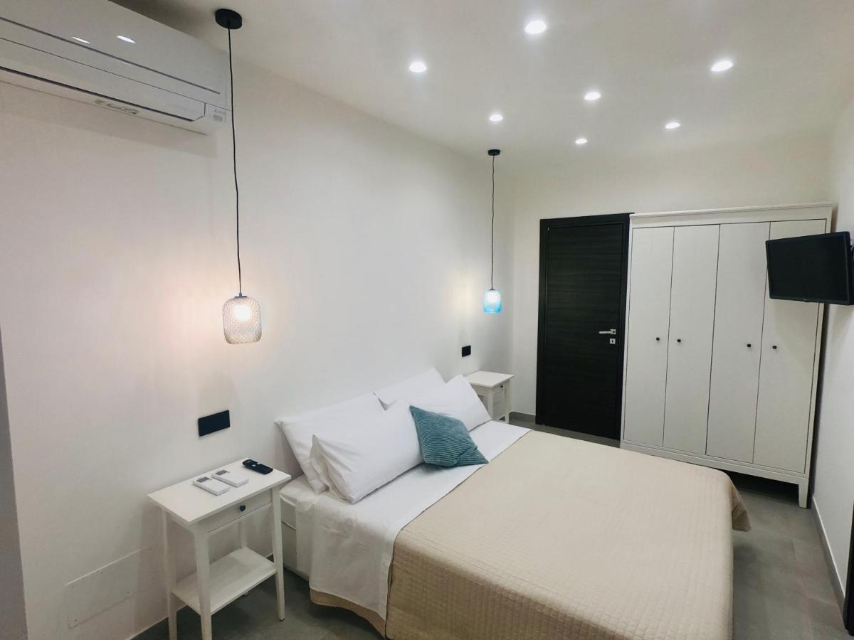Flavia'S Lemons Bed & Breakfast ซอร์เรนโต ภายนอก รูปภาพ
